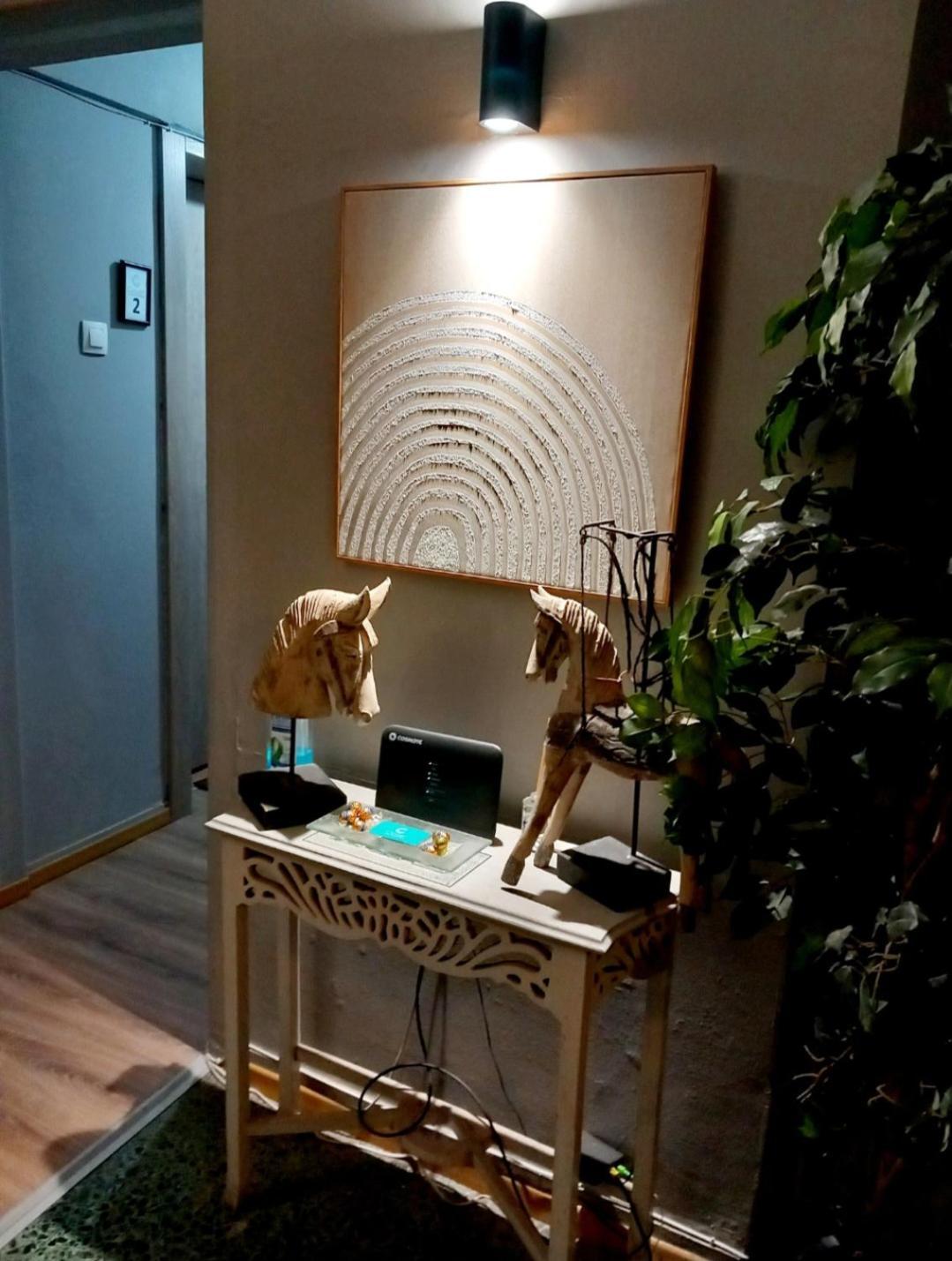 Closer "Egnatia Apartment 2" Thessaloniki Exterior foto